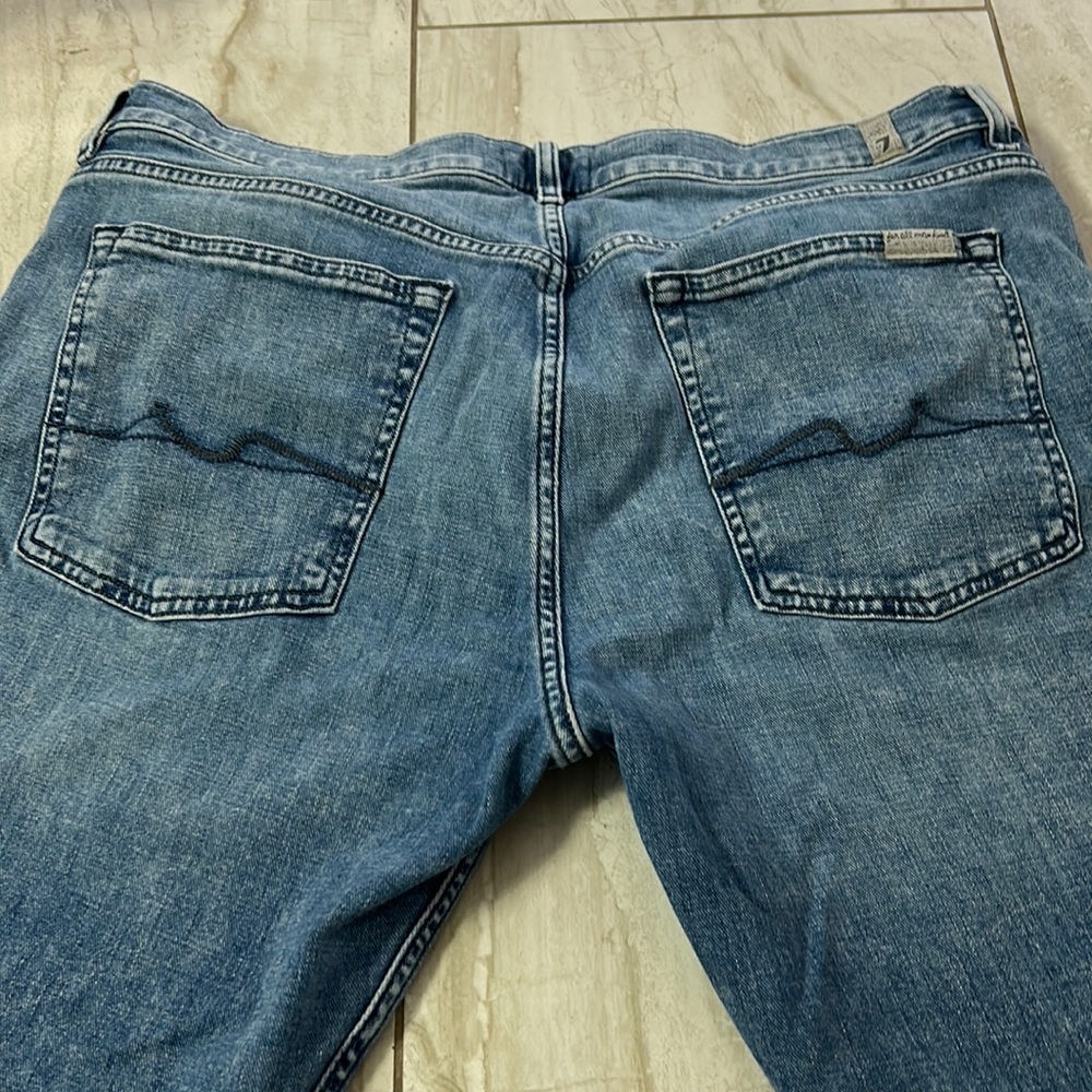 Men’s slightly used 7 for all man kind jeans . Great condition. Size 36